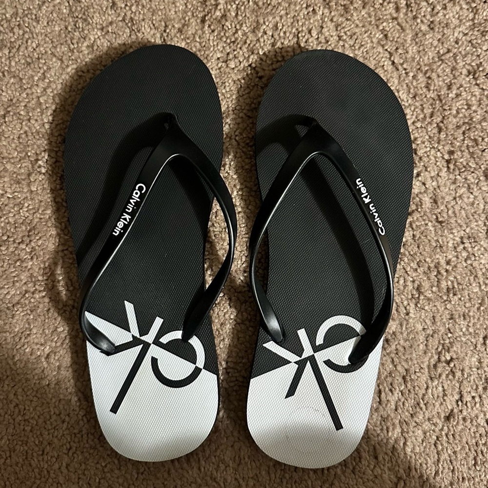 Calvin Klein Black and White Flip Flops